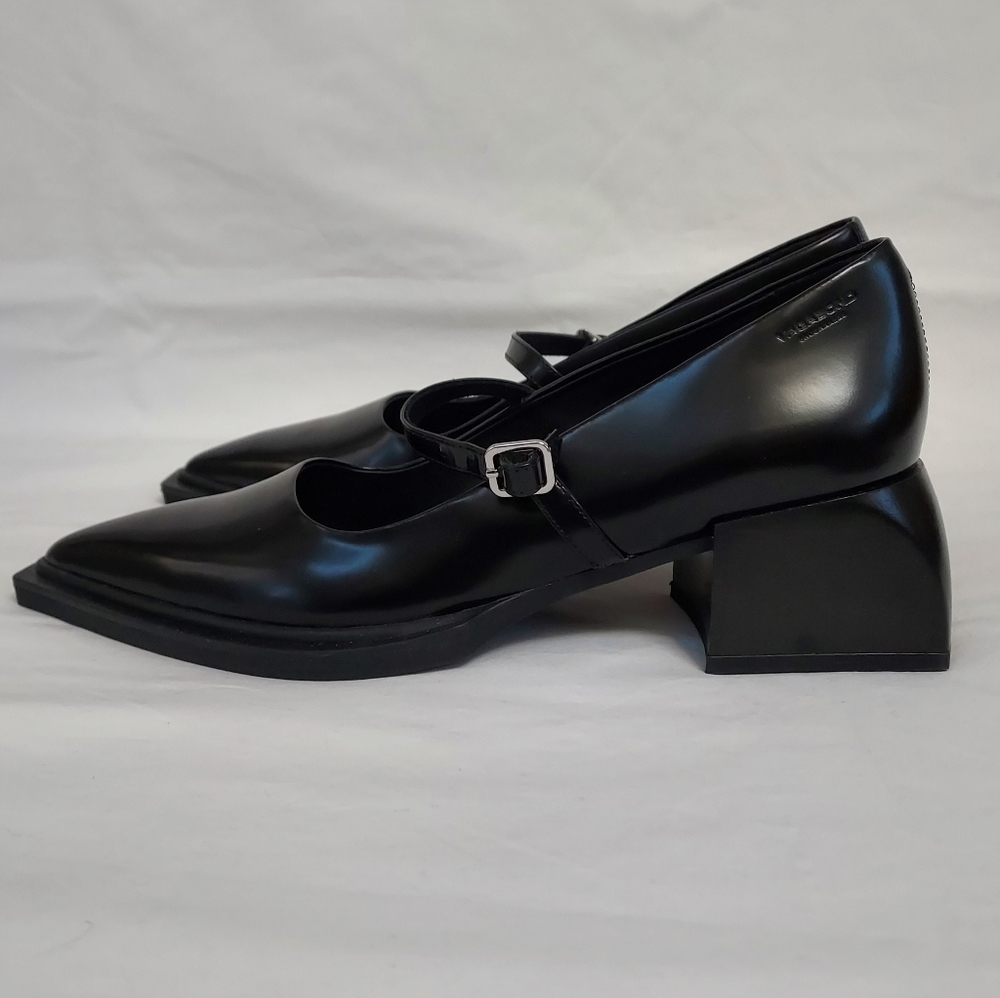 Vagabond Black Leather Mary Jane Block Heel Pumps